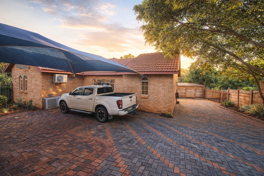 3 Bedroom Property for Sale in Geelhoutpark North West